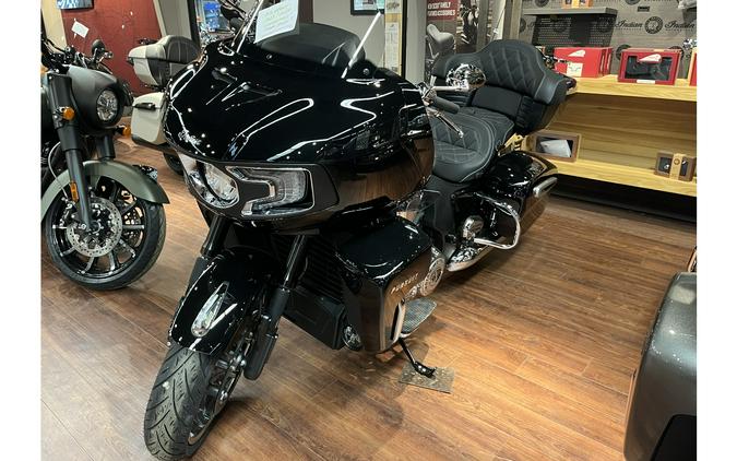 2024 Indian Motorcycle Pursuit® Limited - Black Metallic