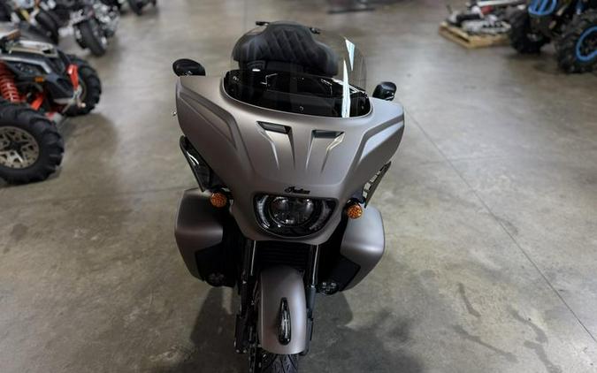 2025 Indian Motorcycle® Roadmaster® PowerPlus Dark Horse® 112 Black Smoke