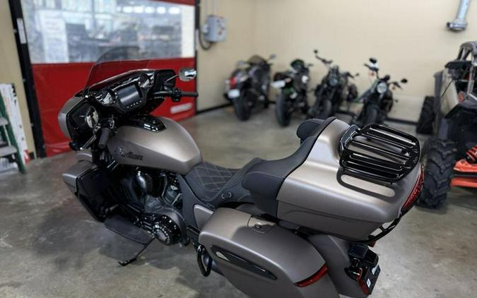 2025 Indian Motorcycle® Roadmaster® PowerPlus Dark Horse® 112 Black Smoke