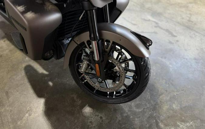 2025 Indian Motorcycle® Roadmaster® PowerPlus Dark Horse® 112 Black Smoke