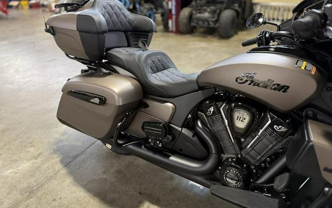 2025 Indian Motorcycle® Roadmaster® PowerPlus Dark Horse® 112 Black Smoke