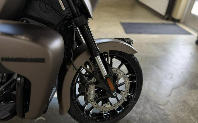 2025 Indian Motorcycle® Roadmaster® PowerPlus Dark Horse® 112 Black Smoke
