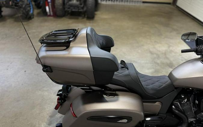 2025 Indian Motorcycle® Roadmaster® PowerPlus Dark Horse® 112 Black Smoke
