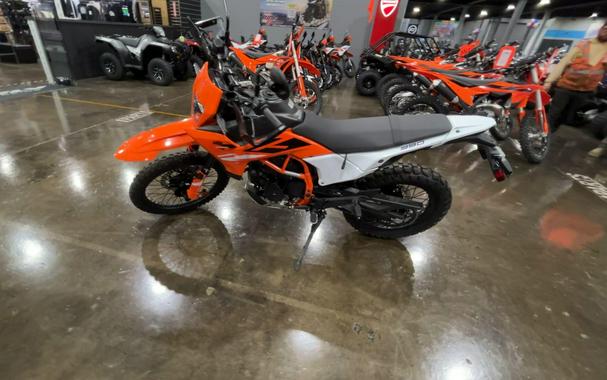 2026 KTM 390 ENDURO R