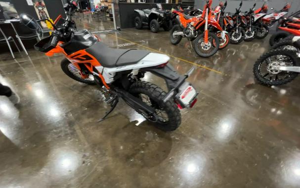 2026 KTM 390 ENDURO R