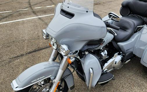 2024 Harley-Davidson® Tri Glide® Ultra FLHTCUTG