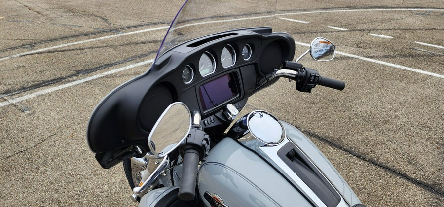 2024 Harley-Davidson® Tri Glide® Ultra FLHTCUTG