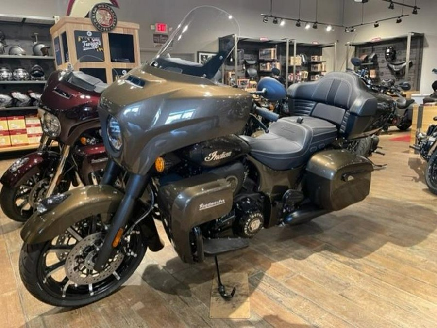 2023 Indian Motorcycle® Roadmaster® Dark Horse® Bronze Pearl Metallic