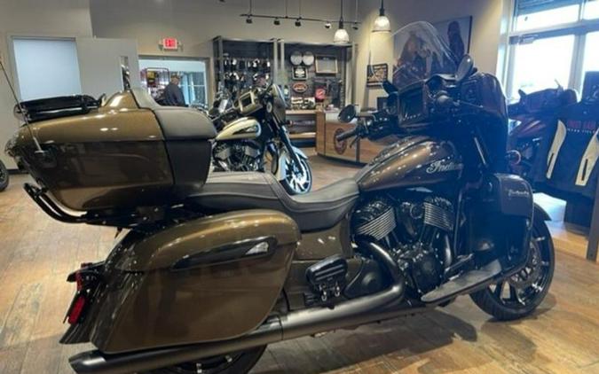 2023 Indian Motorcycle® Roadmaster® Dark Horse® Bronze Pearl Metallic