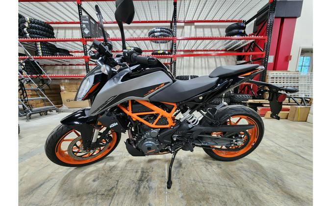 2022 KTM 390 DUKE