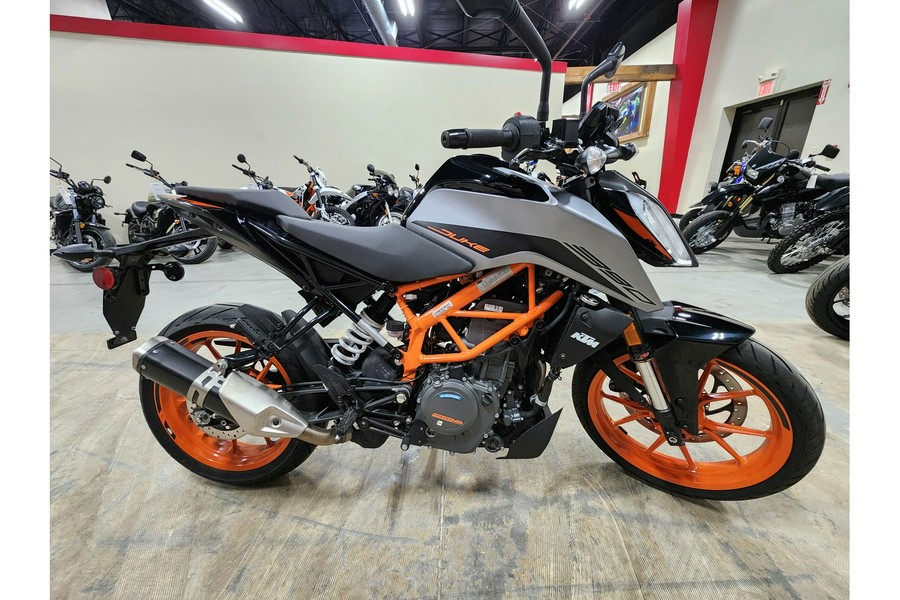 2022 KTM 390 DUKE