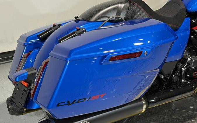 2026 Harley-Davidson® CVO Road Glide ST Electric Coast