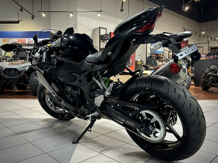 2024 Kawasaki Ninja® ZX™-4RR ABS