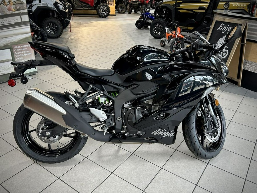 2024 Kawasaki Ninja® ZX™-4RR ABS