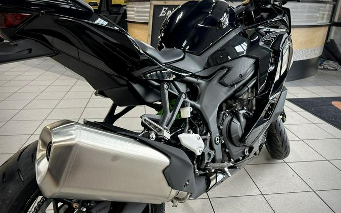 2024 Kawasaki Ninja® ZX™-4RR ABS