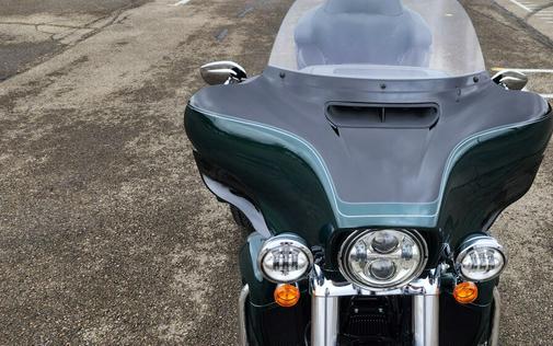 2024 Harley-Davidson® Tri Glide® Ultra FLHTCUTG