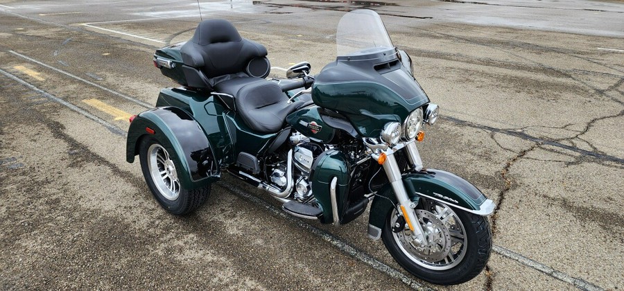 2024 Harley-Davidson® Tri Glide® Ultra FLHTCUTG