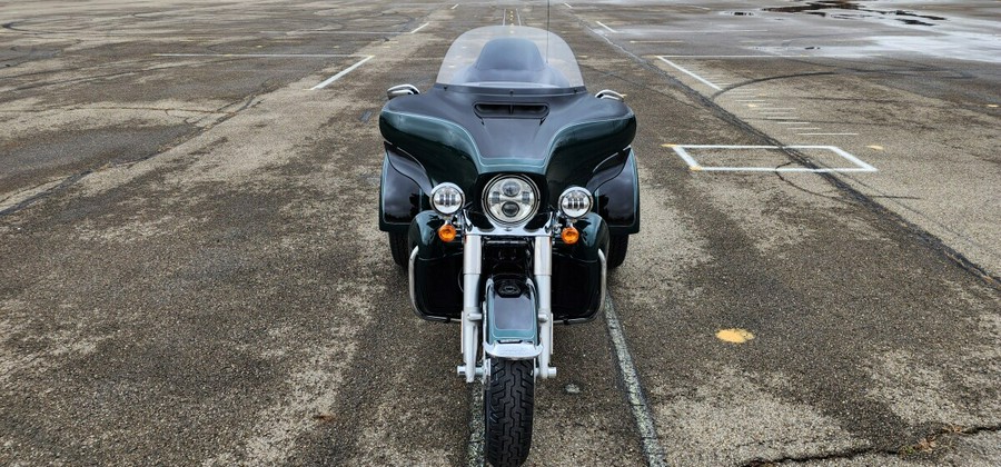 2024 Harley-Davidson® Tri Glide® Ultra FLHTCUTG