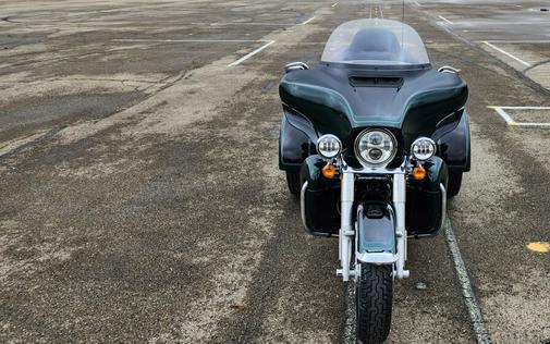 2024 Harley-Davidson® Tri Glide® Ultra FLHTCUTG