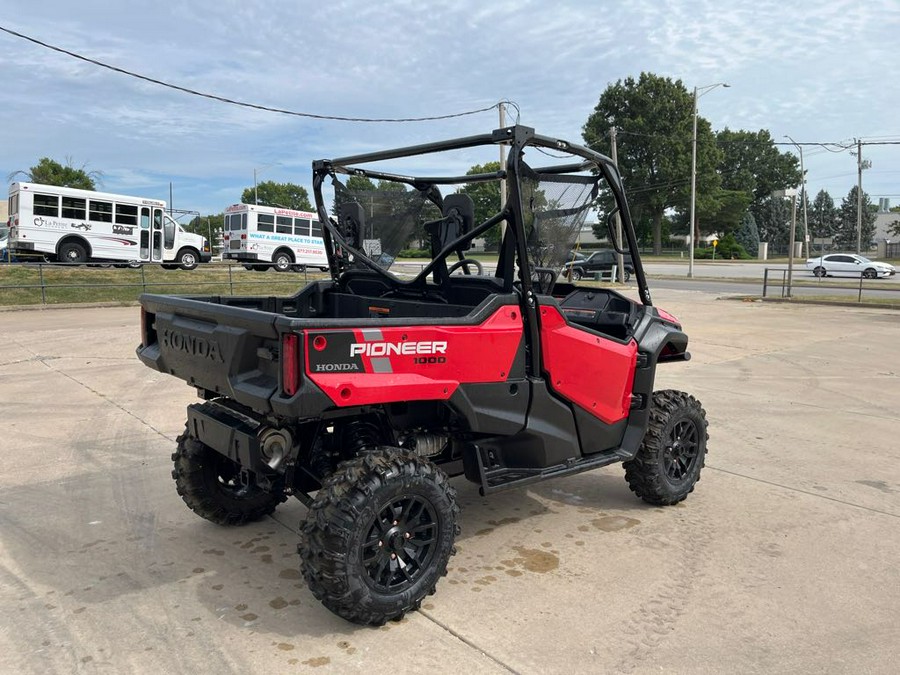 2025 Honda Pioneer 1000 Deluxe