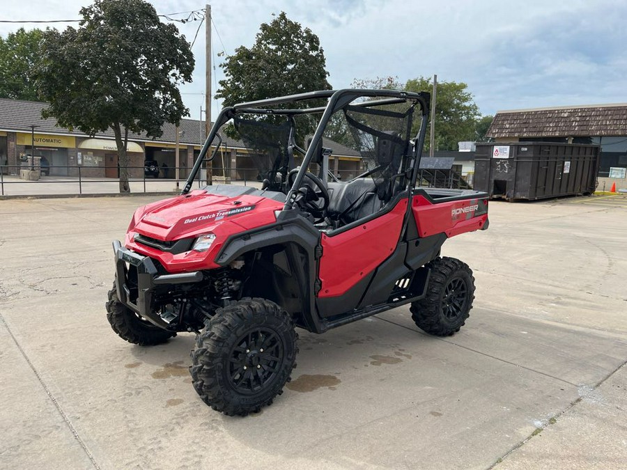 2025 Honda Pioneer 1000 Deluxe