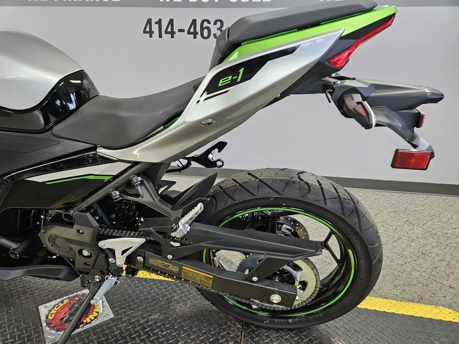 2024 Kawasaki Ninja® e-1 ABS