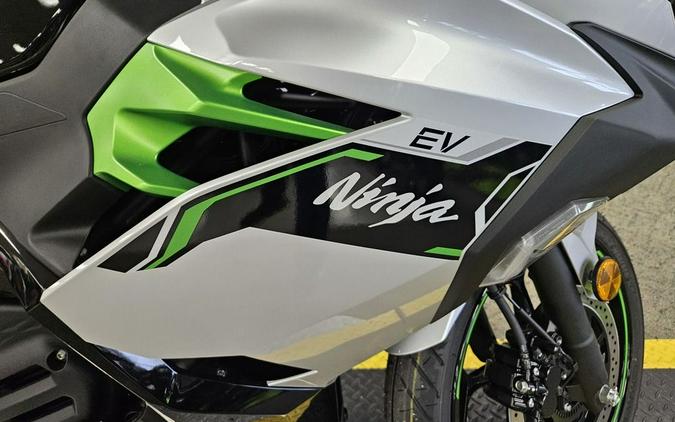 2024 Kawasaki Ninja® e-1 ABS