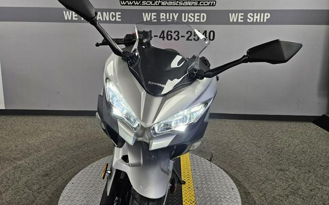 2024 Kawasaki Ninja® e-1 ABS