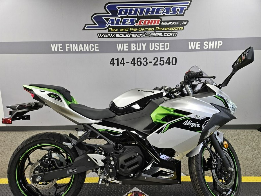 2024 Kawasaki Ninja® e-1 ABS