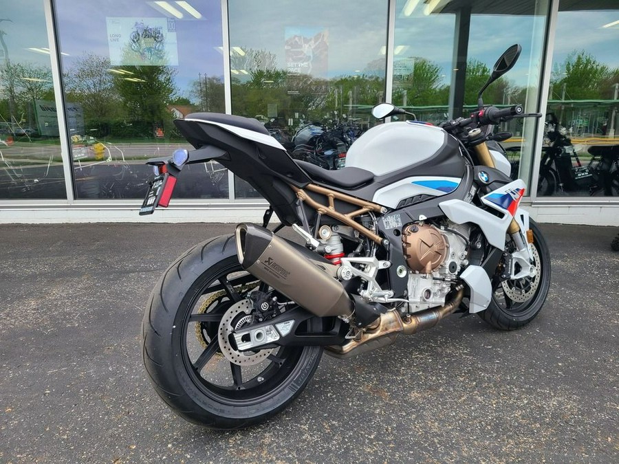 2024 BMW S 1000 R Light White/M Motorsport