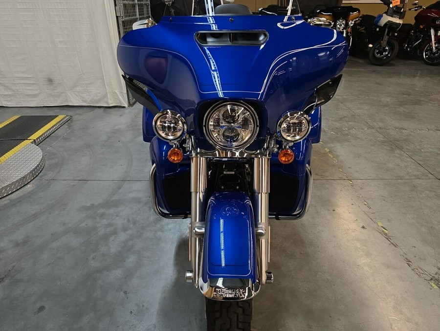 FLHTCUTG 2024 Tri Glide Ultra