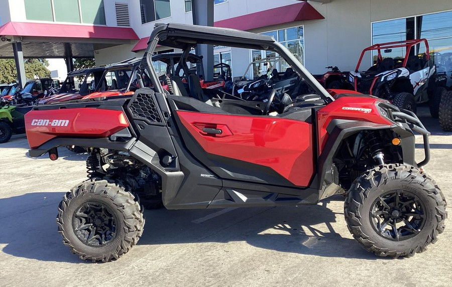 2025 Can-Am Commander XT 700