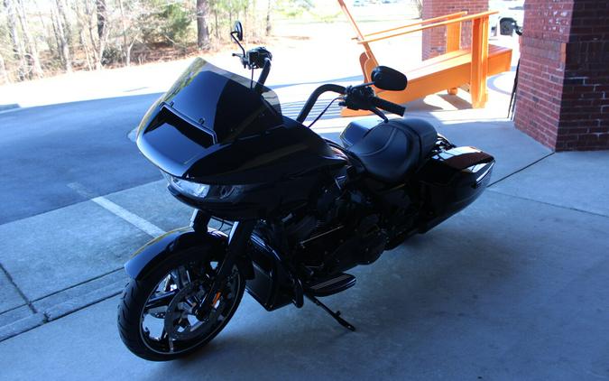 2026 Harley-Davidson® Road Glide® Vivid Black Black Trim