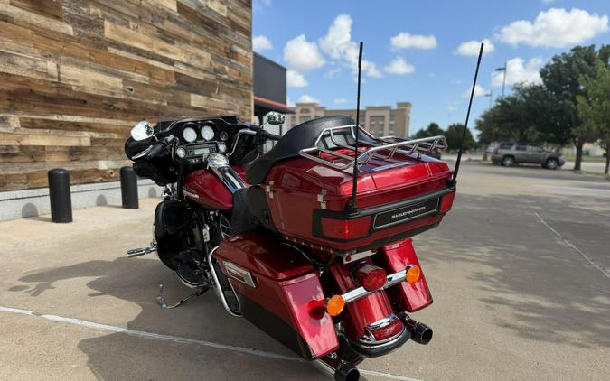 2013 Harley-Davidson® Electra Glide® Ultra Limited Two-Tone Ember Red Sunglo/Merlot Sunglo