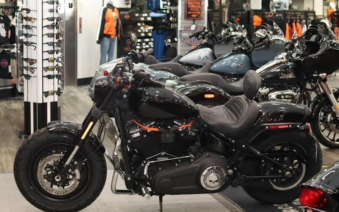 2018 Harley-Davidson® FXFB - Softail® Fat Bob®