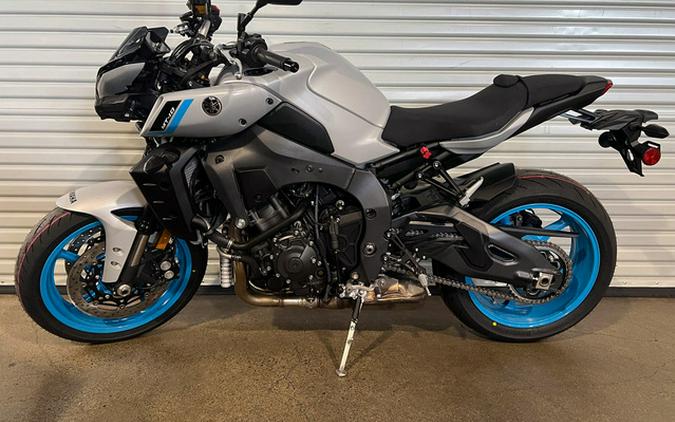2025 Yamaha MT 10