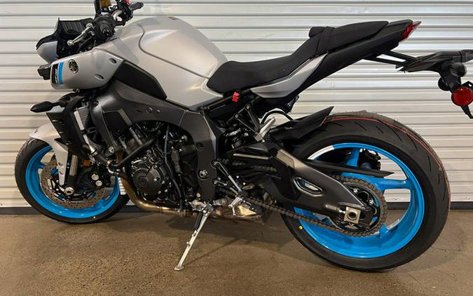 2025 Yamaha MT 10