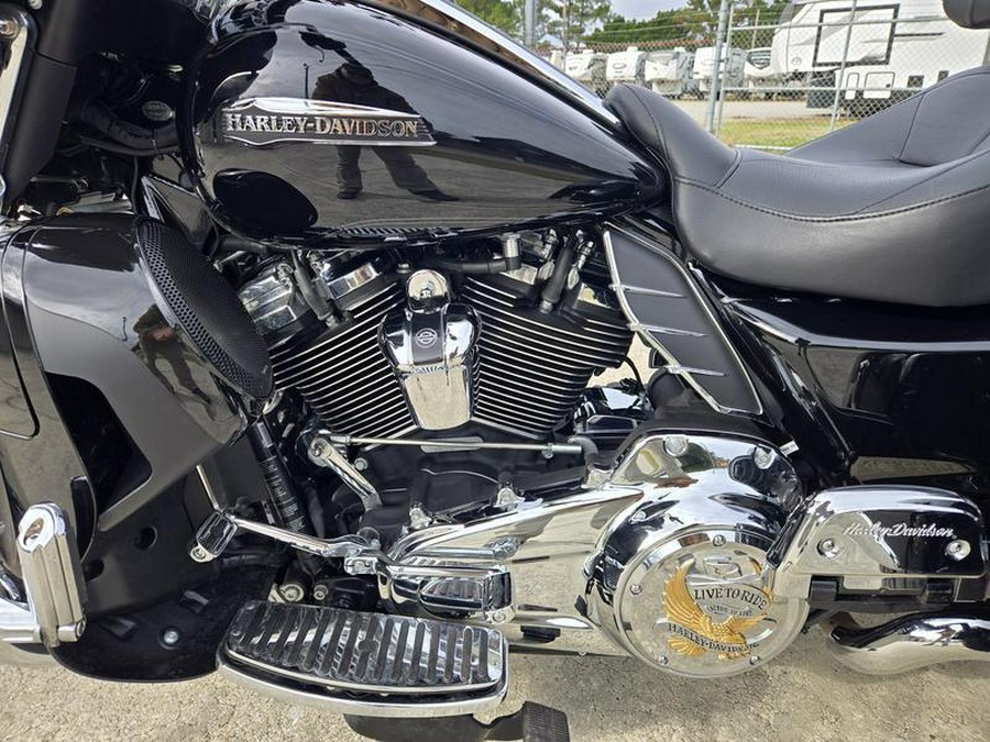 2019 Harley-Davidson® FLHTCUTG - Tri Glide® Ultra
