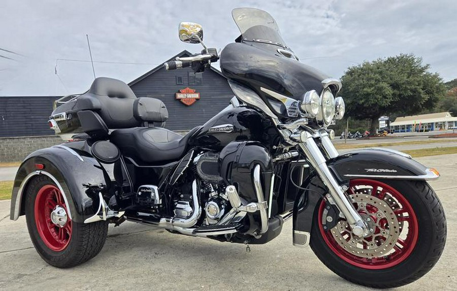 2019 Harley-Davidson® FLHTCUTG - Tri Glide® Ultra