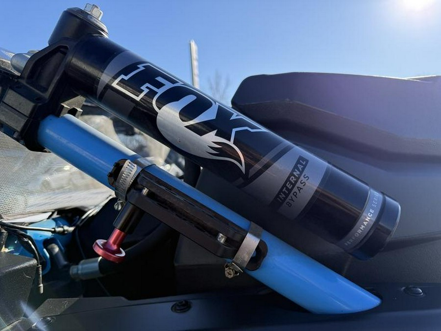 2019 Can-Am® Maverick™ X3 X™ rc Turbo R