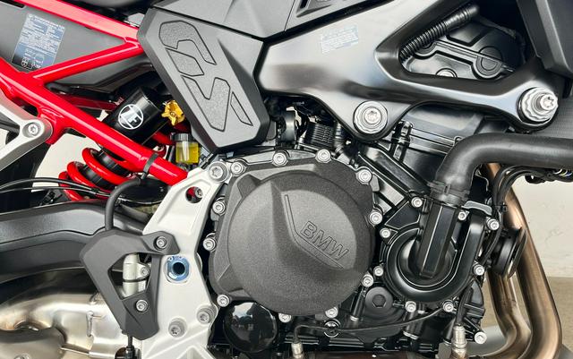 2026 BMW F900GS