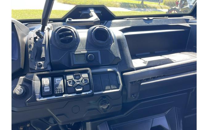 2025 Defender MAX Limited HD10 - Can-Am