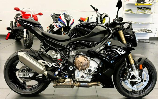 2024 BMW S 1000 R