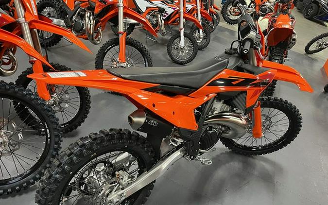 2025 KTM SX 300