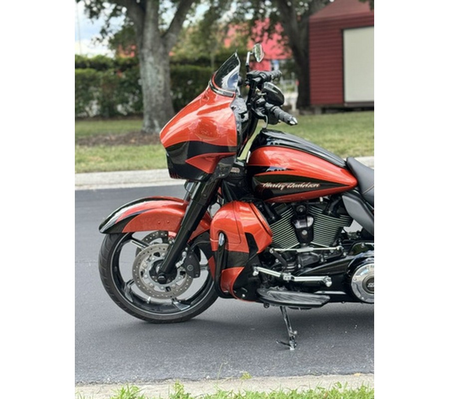 2017 Harley-Davidson FLHXSE - CVO Street Glide