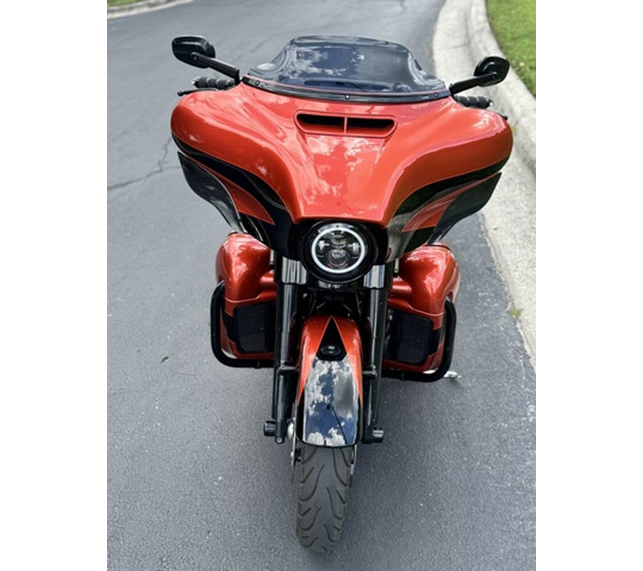 2017 Harley-Davidson FLHXSE - CVO Street Glide