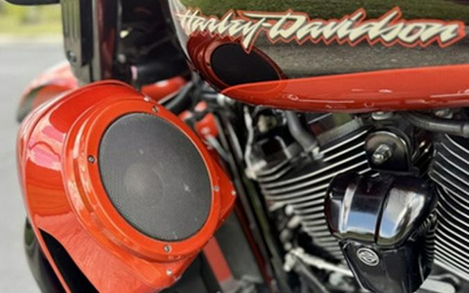 2017 Harley-Davidson FLHXSE - CVO Street Glide