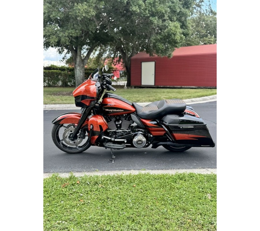 2017 Harley-Davidson FLHXSE - CVO Street Glide