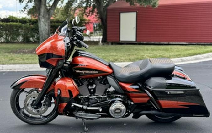 2017 Harley-Davidson FLHXSE - CVO Street Glide