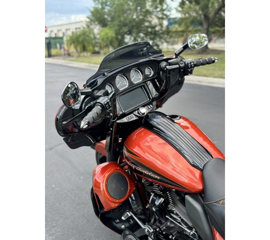 2017 Harley-Davidson FLHXSE - CVO Street Glide